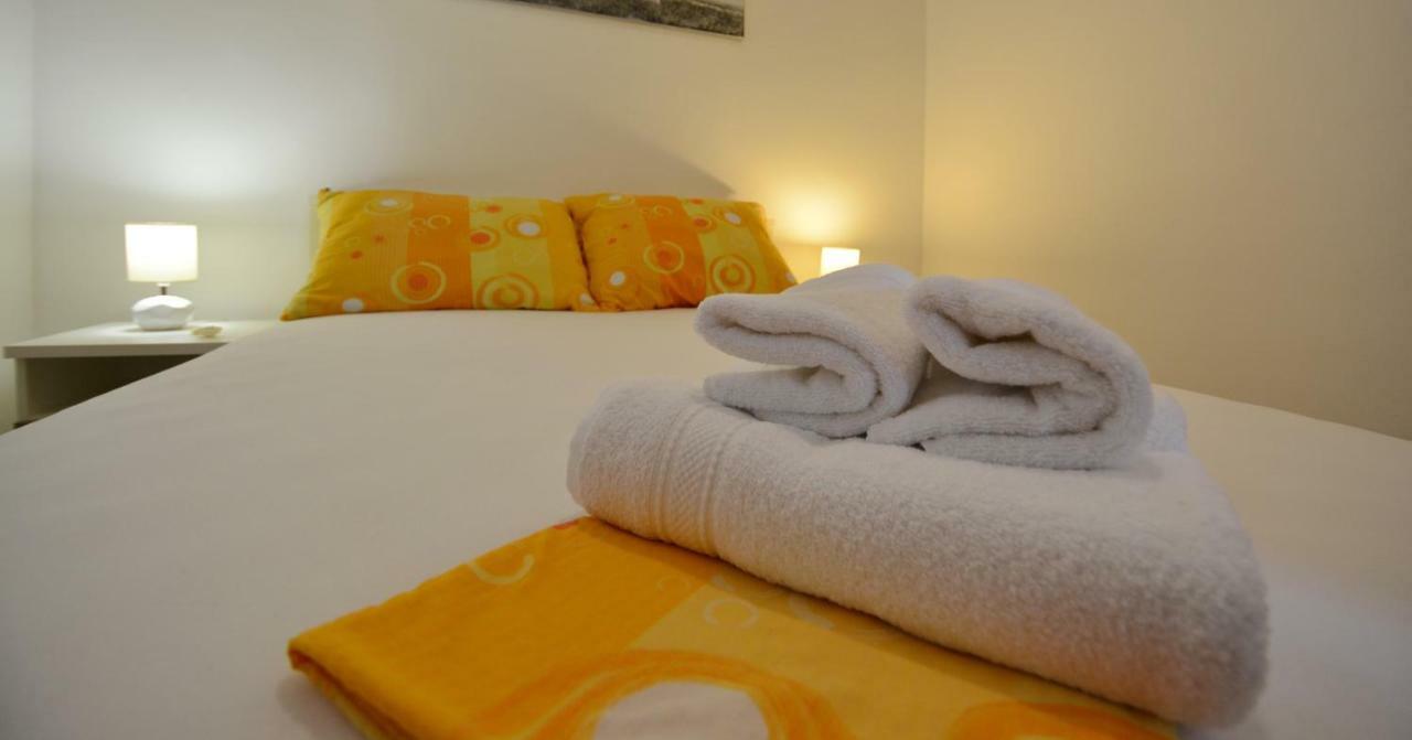 Apartmani Cesarec Basina エクステリア 写真